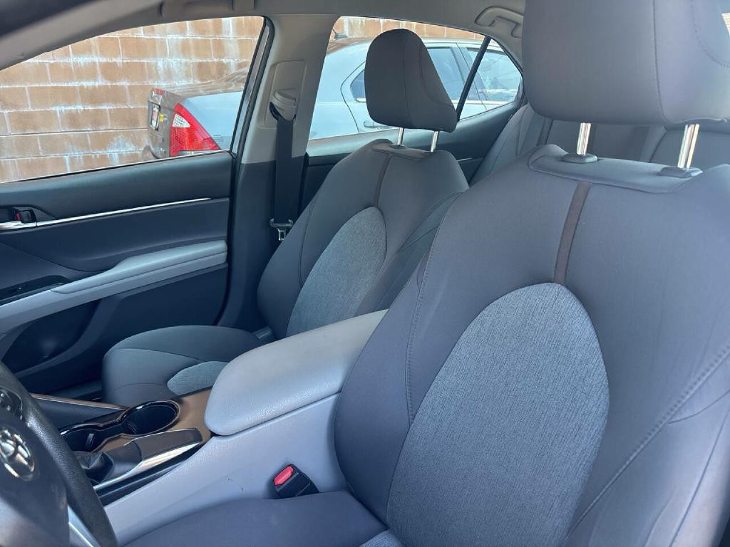 2018 Toyota Camry Image 12