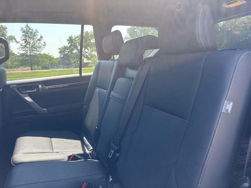 2023 Lexus GX 460 Image 10