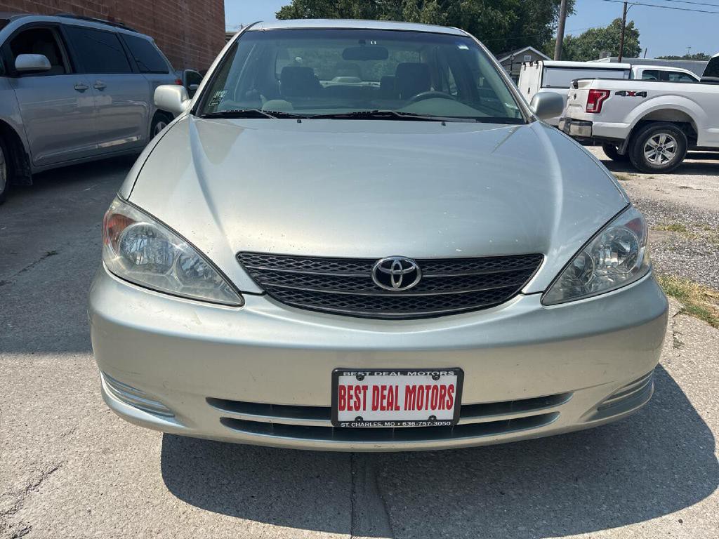 2002 Toyota Camry Image 2