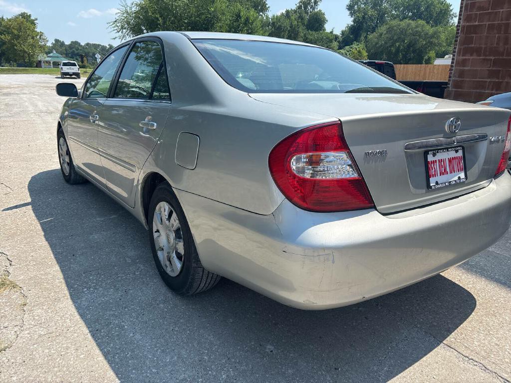 2002 Toyota Camry Image 6
