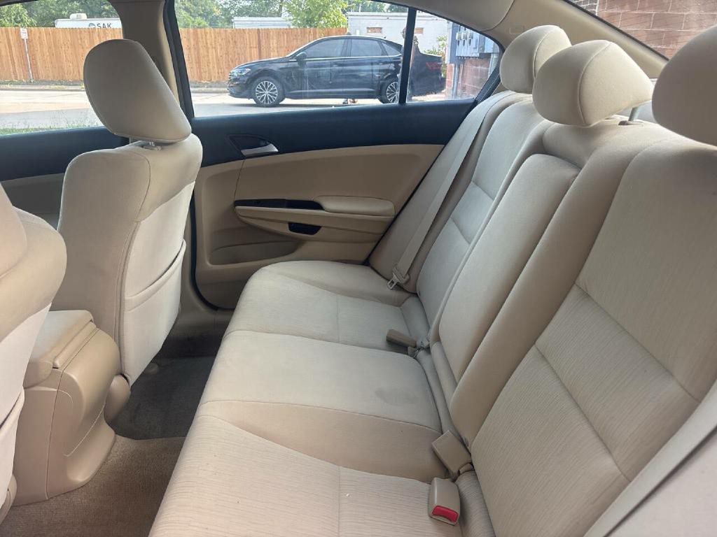 2012 Honda Accord Image 9
