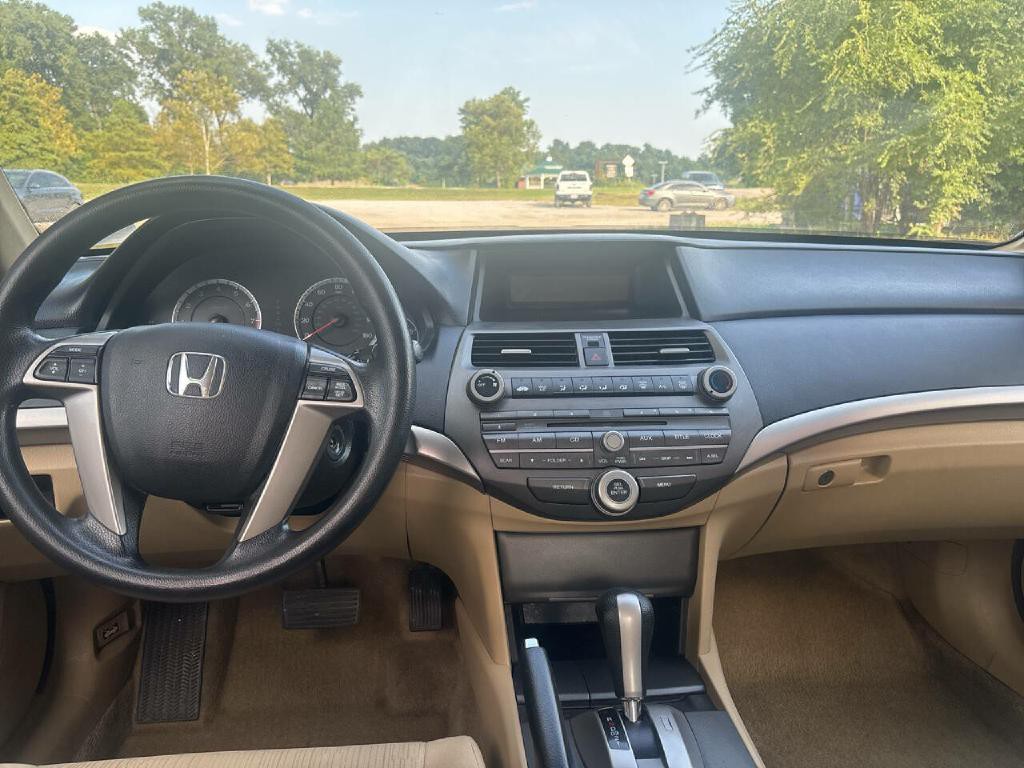 2012 Honda Accord Image 10