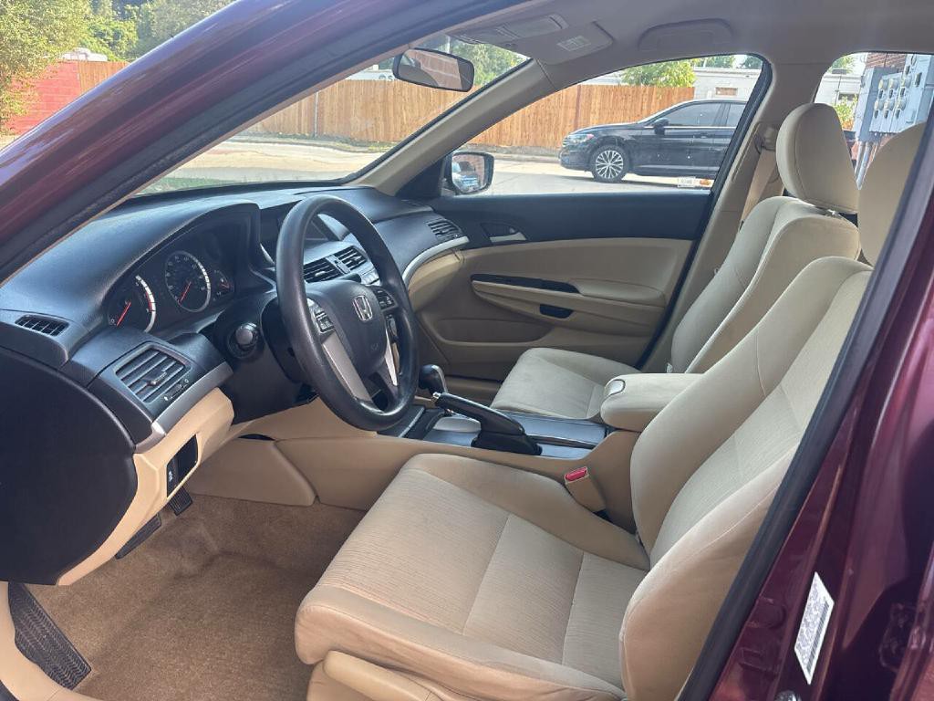 2012 Honda Accord Image 11