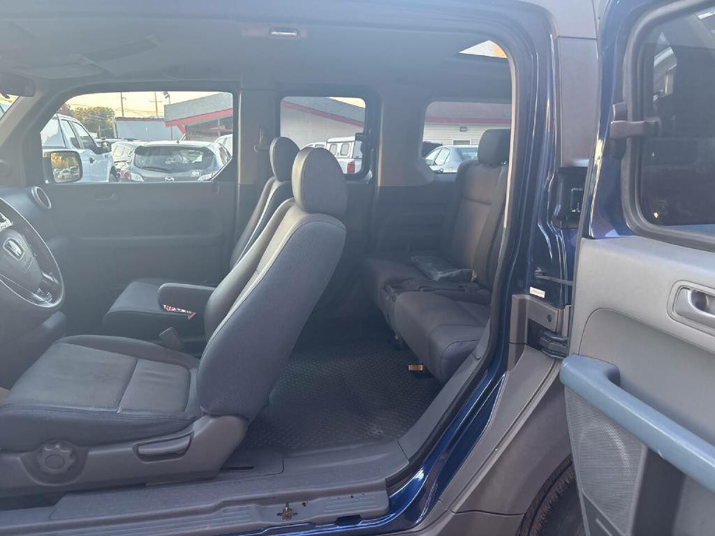 2003 Honda Element Image 8