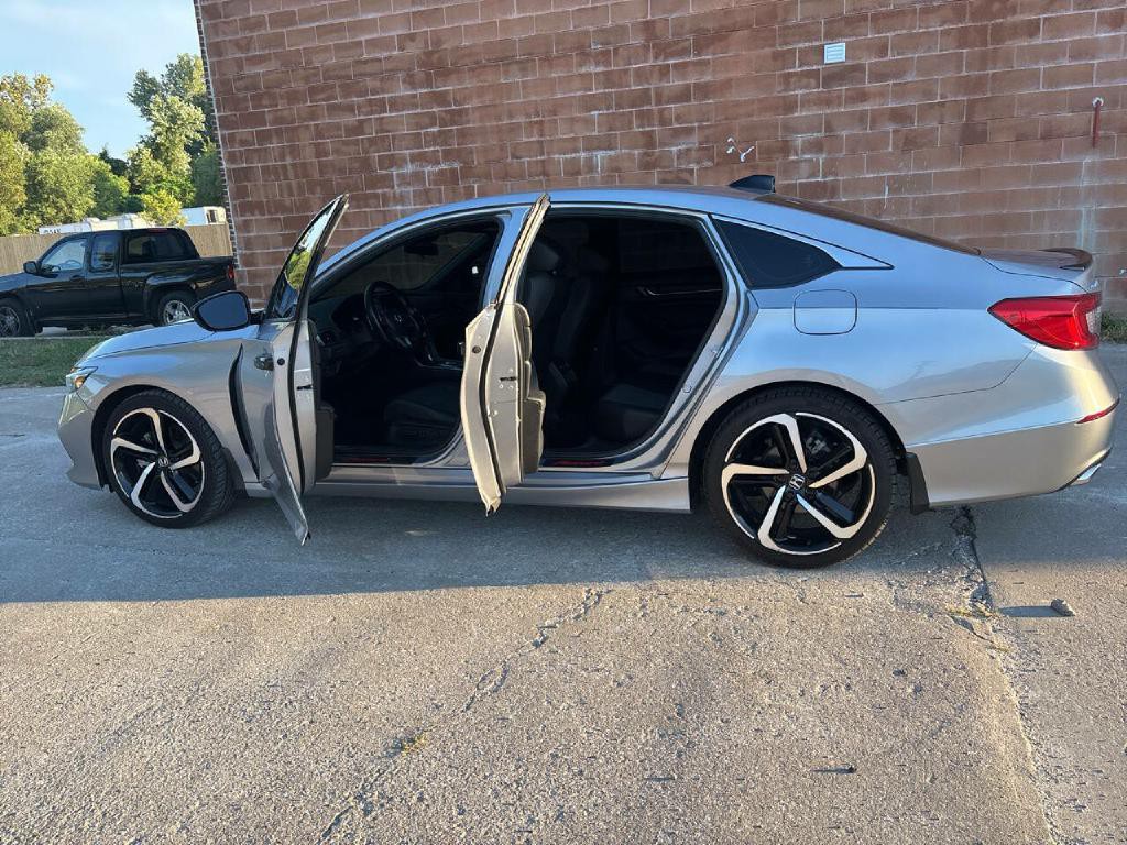 2021 Honda Accord Image 9