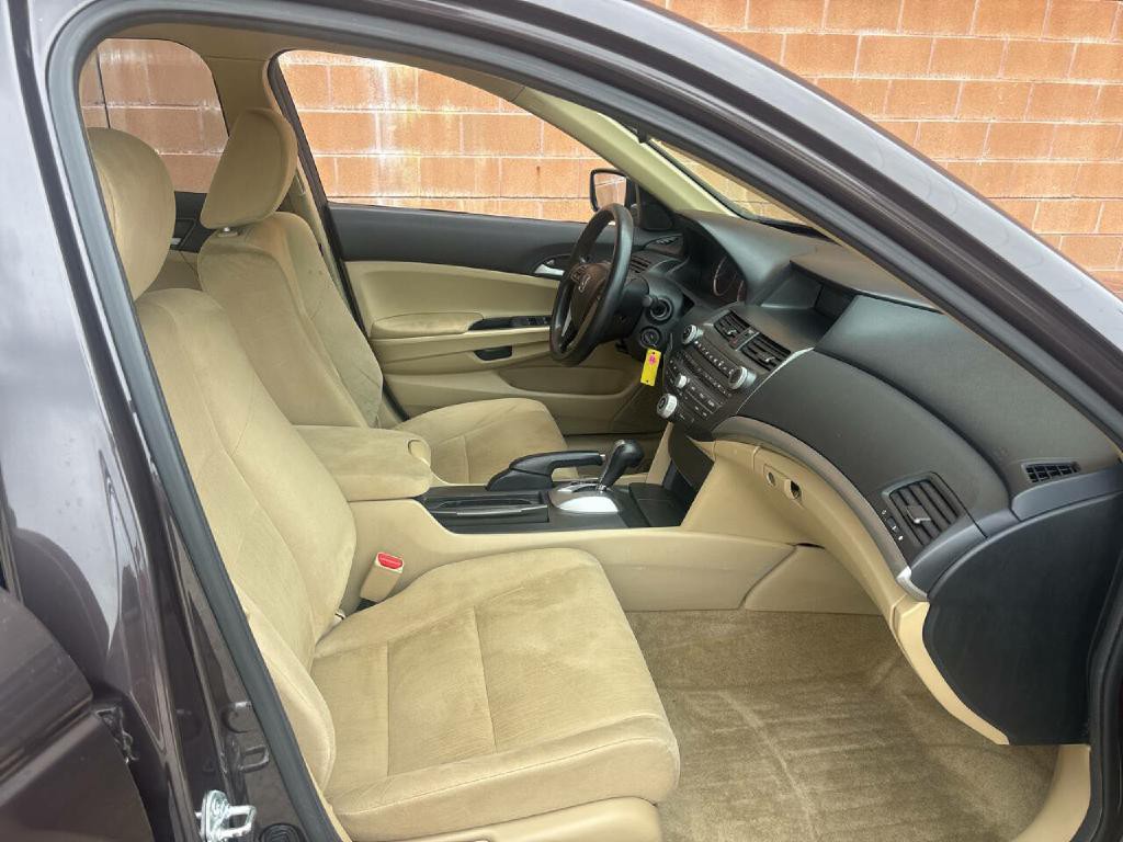2011 Honda Accord Image 6