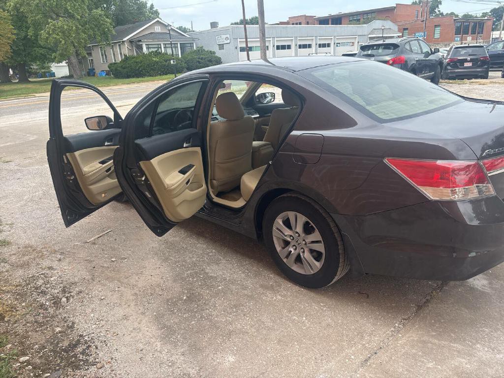 2011 Honda Accord Image 12