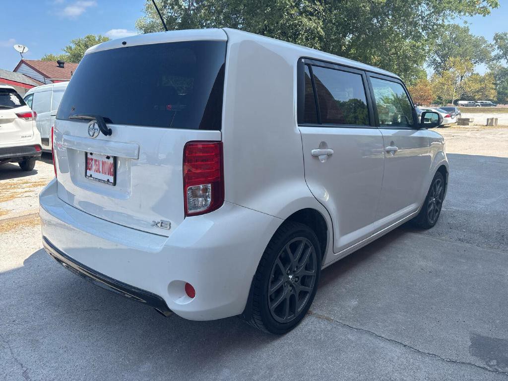 2014 Scion xB Image 4