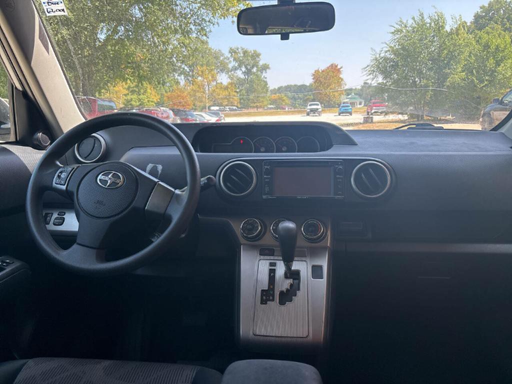2014 Scion xB Image 10