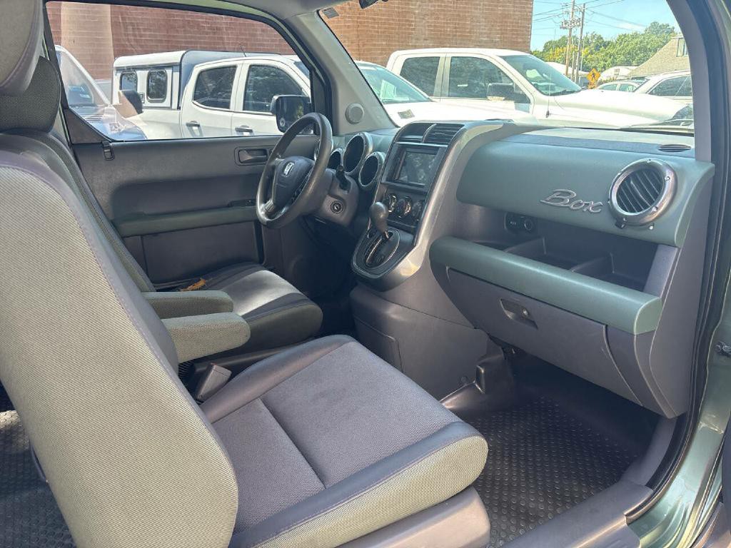 2004 Honda Element Image 11