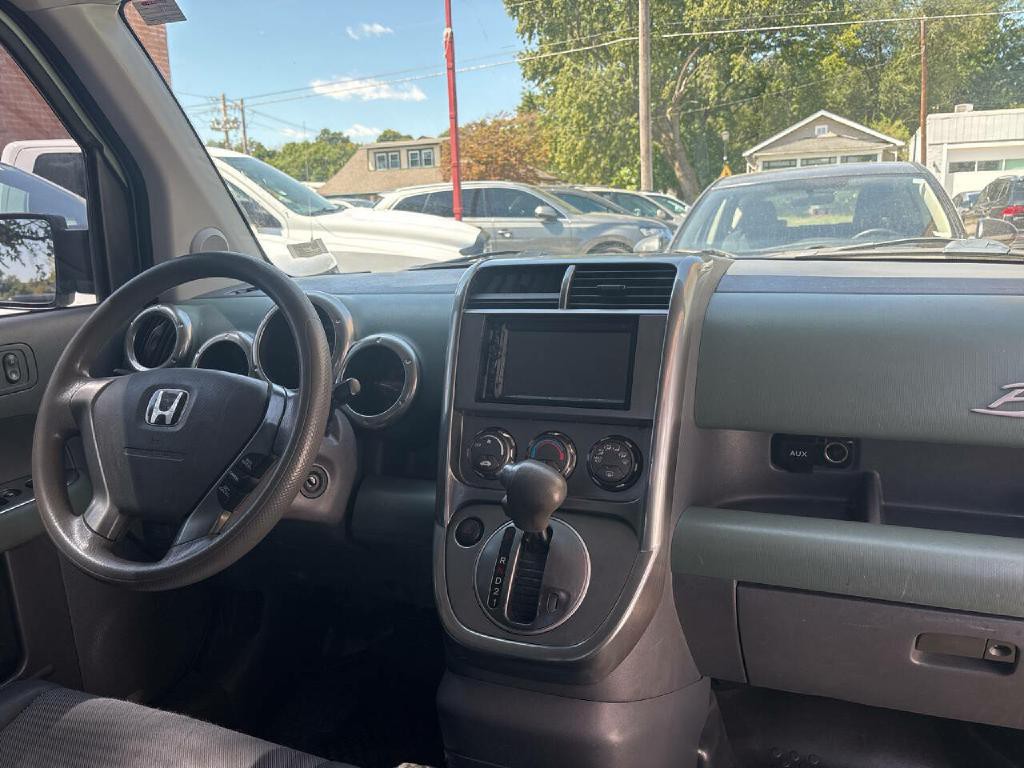 2004 Honda Element Image 12