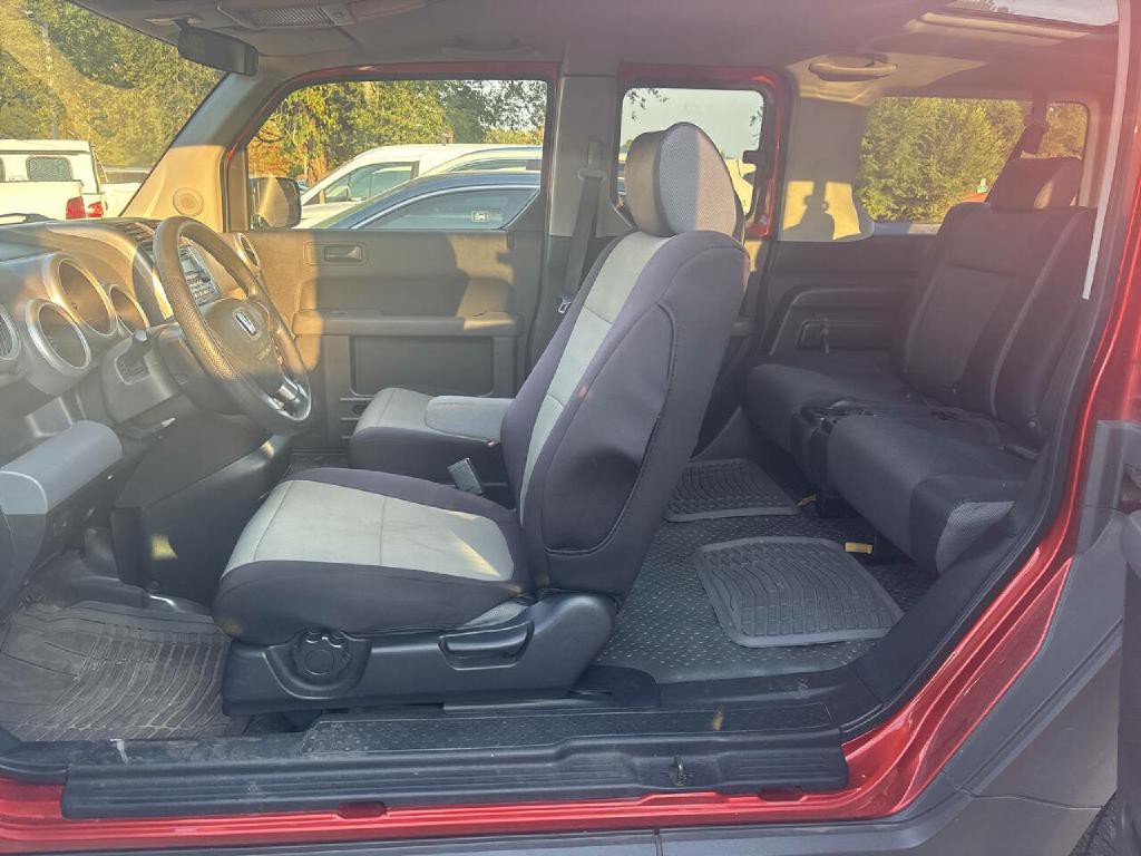2004 Honda Element Image 11