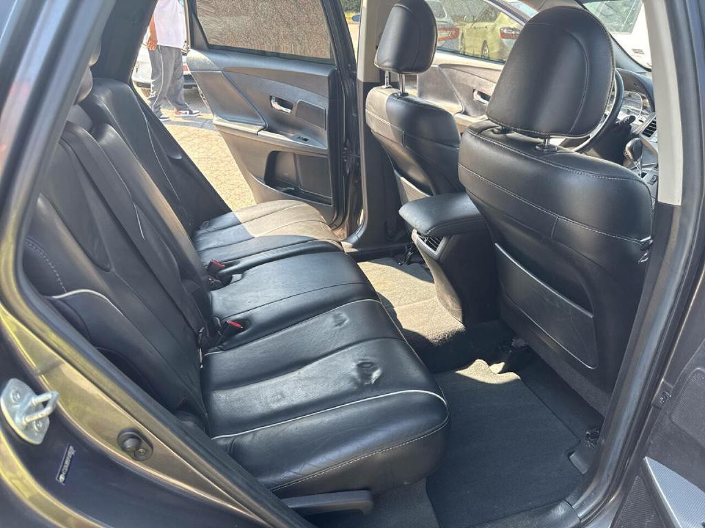 2015 Toyota Venza Image 11