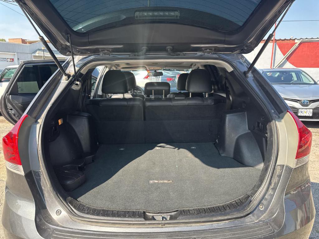 2015 Toyota Venza Image 12
