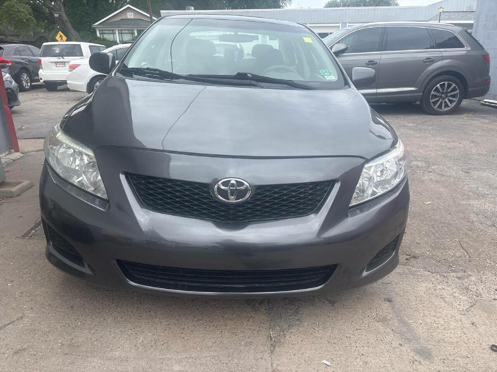 2010 Toyota Corolla Image 2