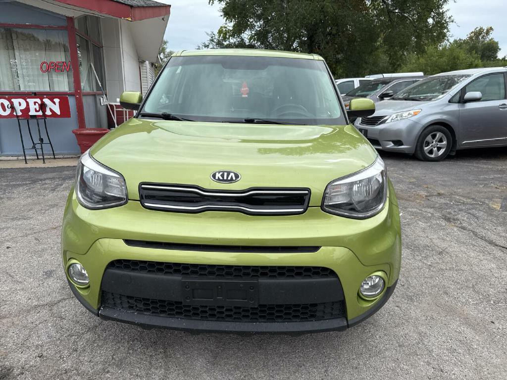 2018 Kia Soul Image 2