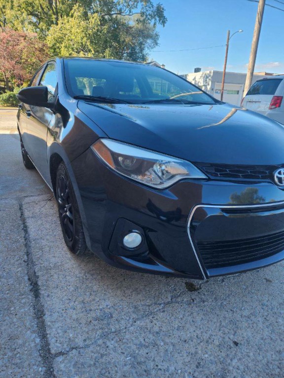 2015 Toyota Corolla Image 2