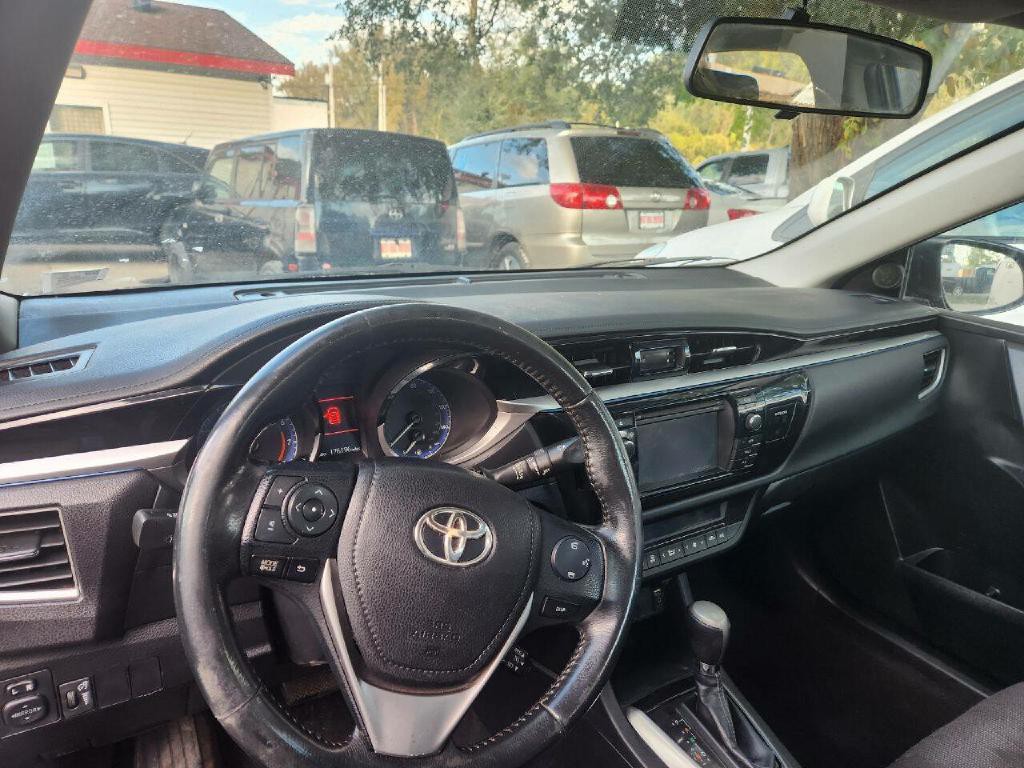 2015 Toyota Corolla Image 6