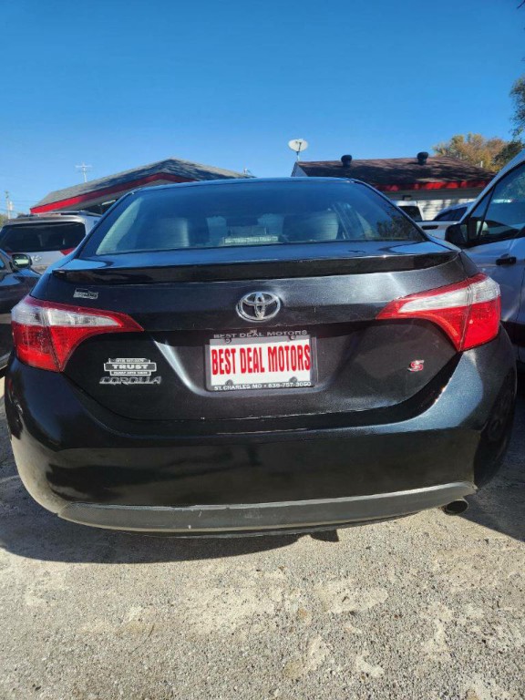 2015 Toyota Corolla Image 9