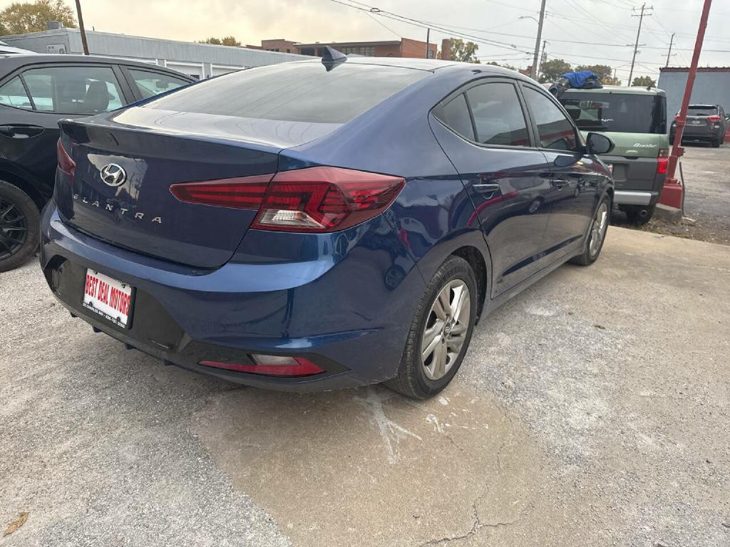 2019 Hyundai Elantra Image 5