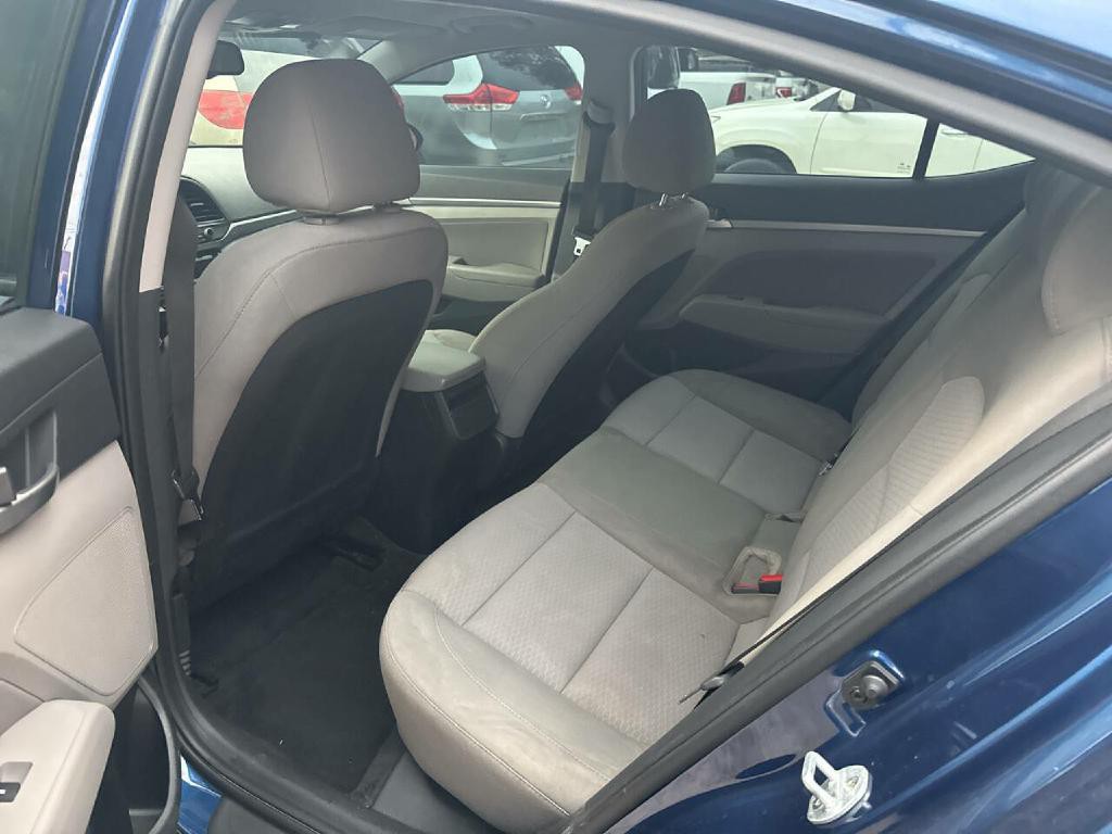 2019 Hyundai Elantra Image 9