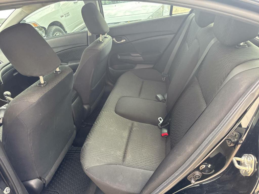 2015 Honda Civic Image 9