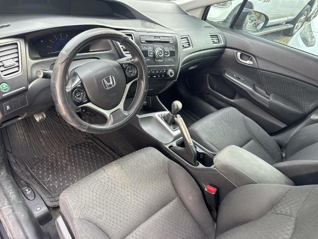 2015 Honda Civic Image 11