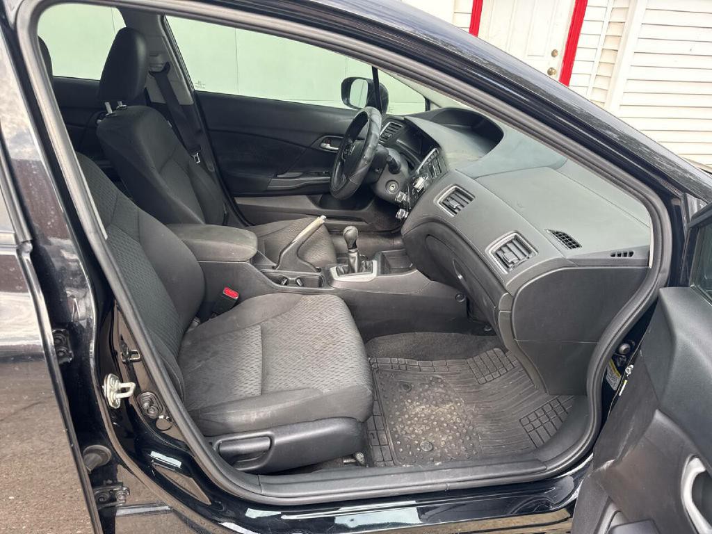 2015 Honda Civic Image 12