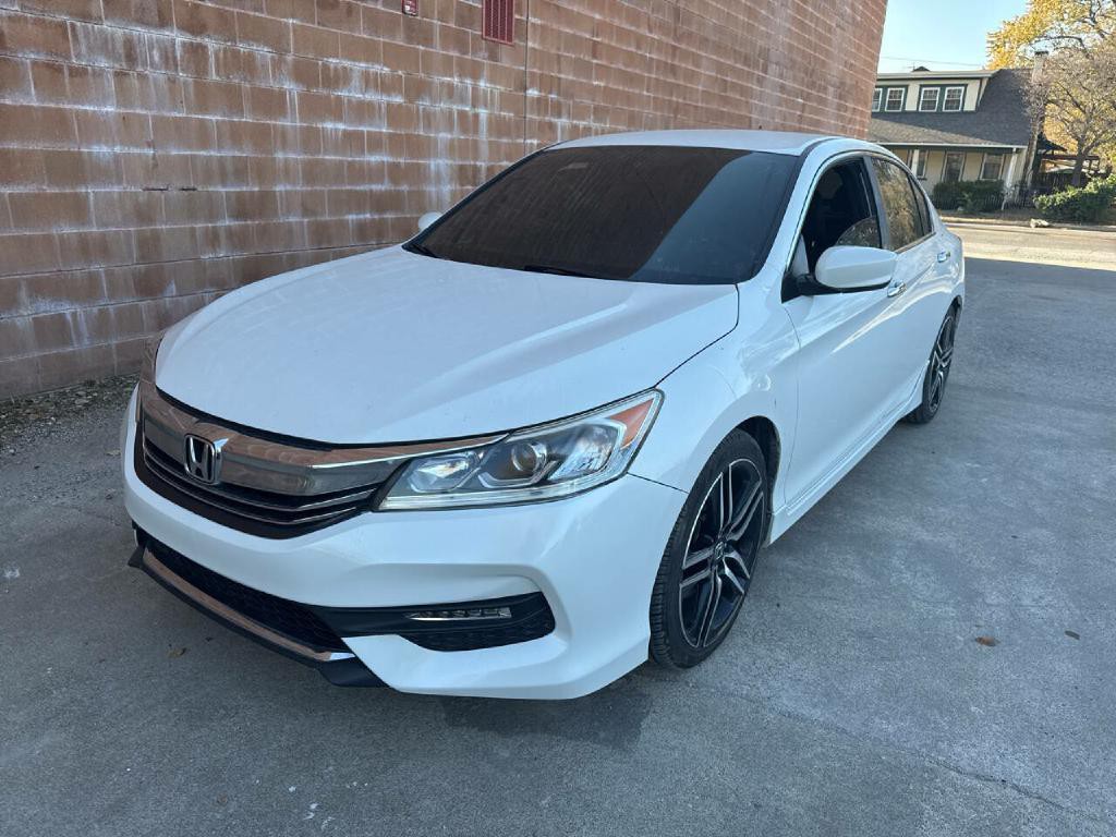 2017 Honda Accord Image 2