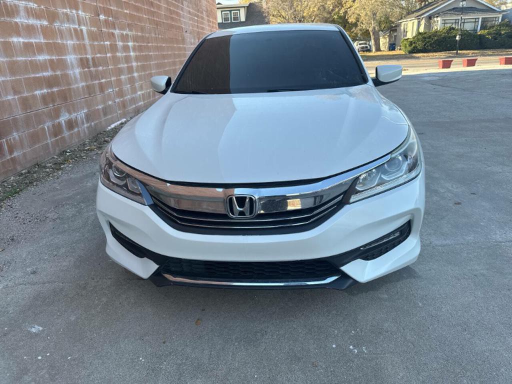 2017 Honda Accord Image 3