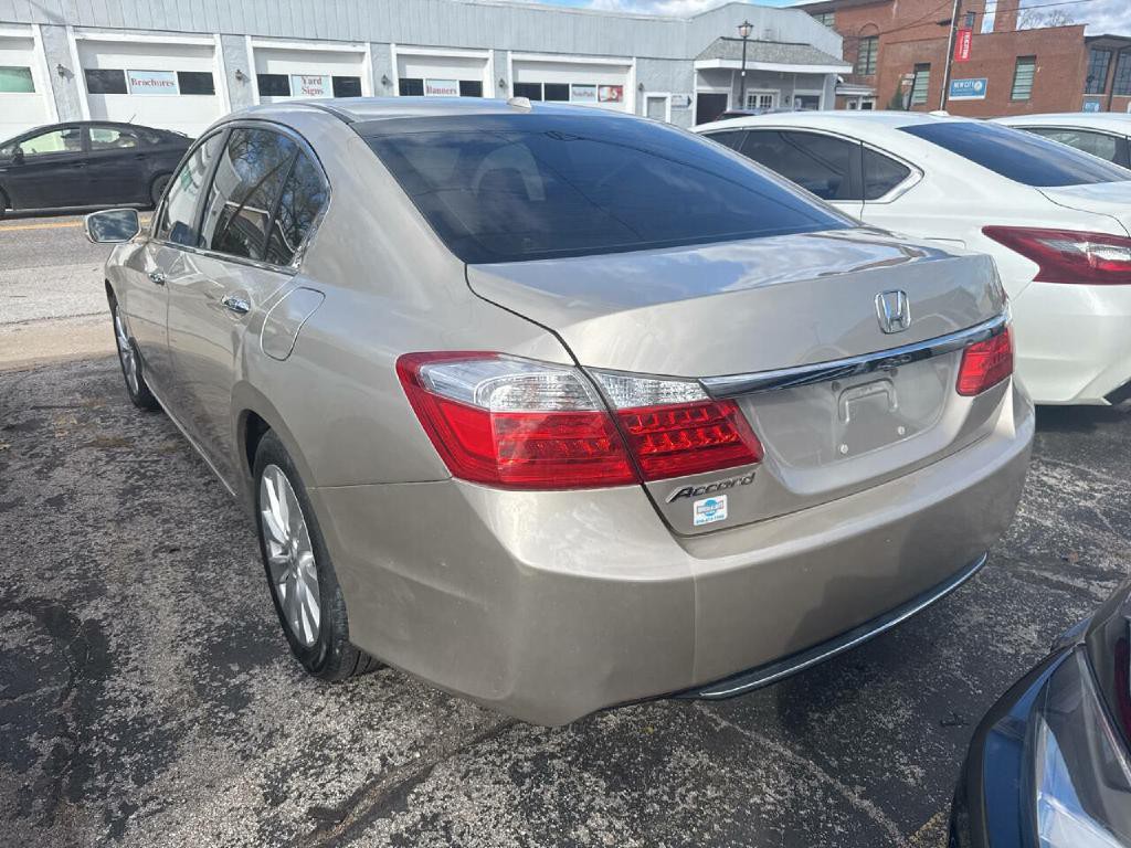 2014 Honda Accord Image 5