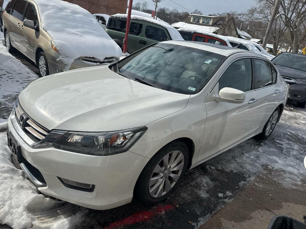 2013 Honda Accord Image 2