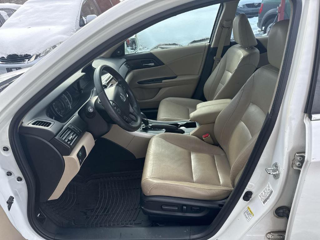 2013 Honda Accord Image 10