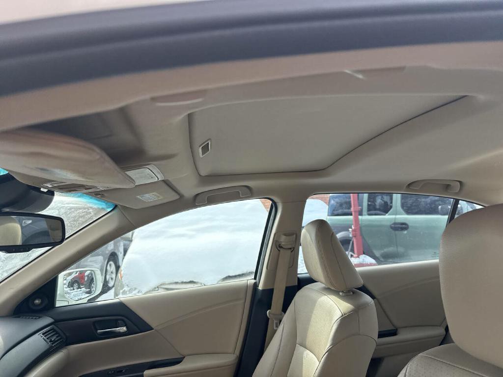 2013 Honda Accord Image 12