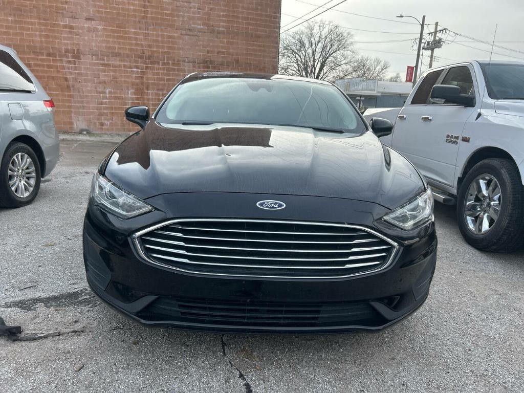 2020 Ford Fusion Image 2
