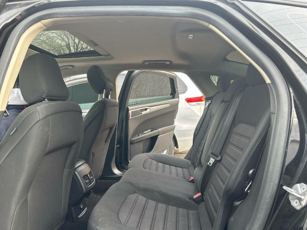 2020 Ford Fusion Image 5