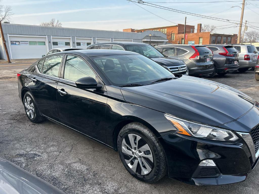 2020 Nissan Altima Image 3