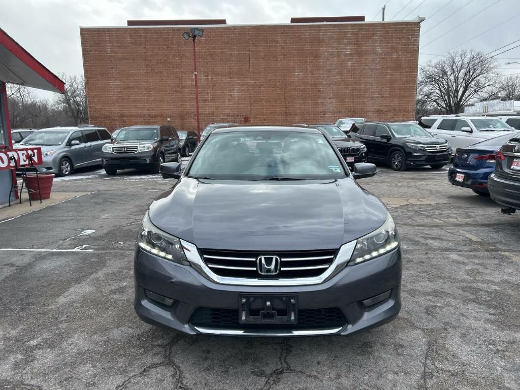2015 Honda Accord Image 2