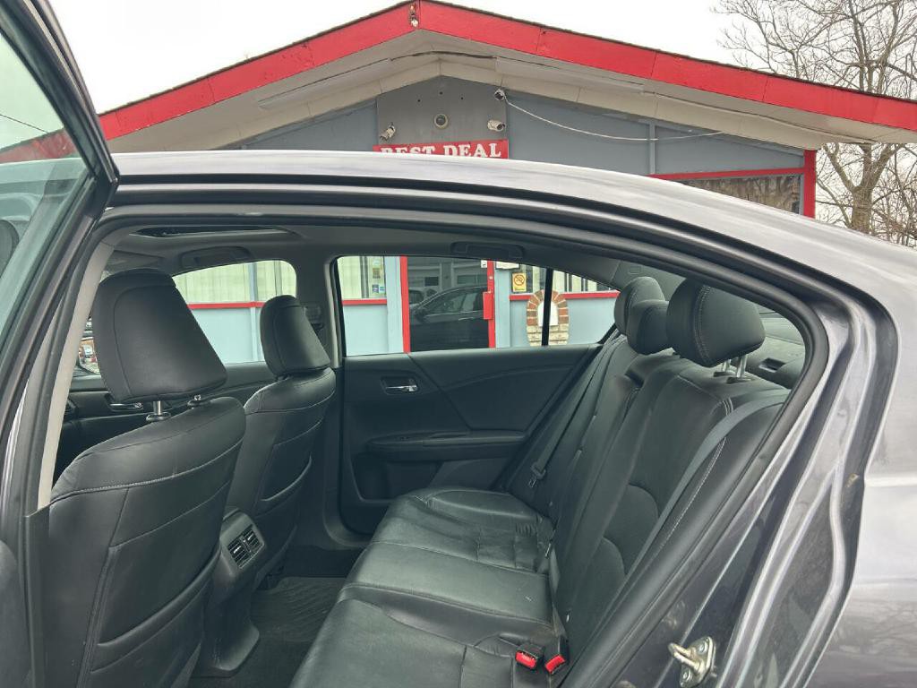 2015 Honda Accord Image 7