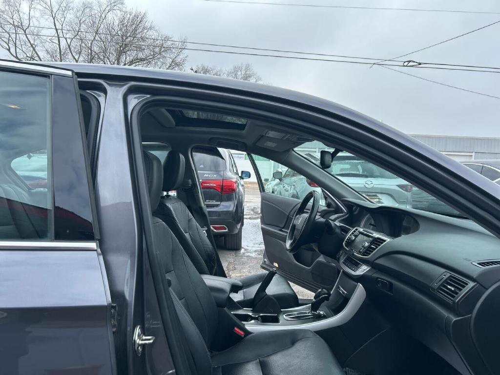 2015 Honda Accord Image 8