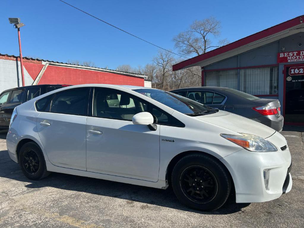 2014 Toyota Prius Image 3