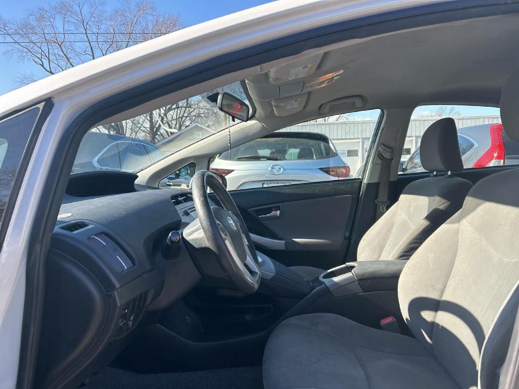 2014 Toyota Prius Image 5