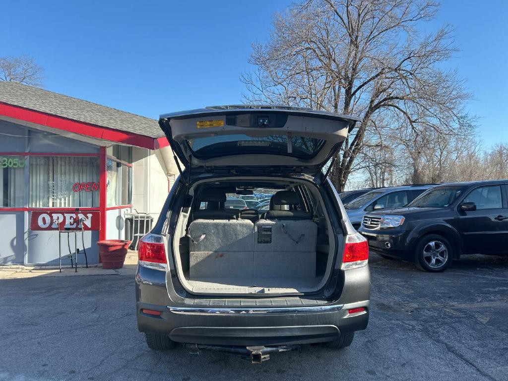 2011 Toyota Highlander Image 5