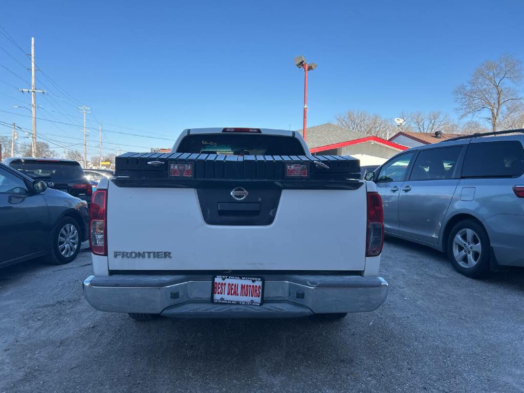 2016 Nissan Frontier Image 4