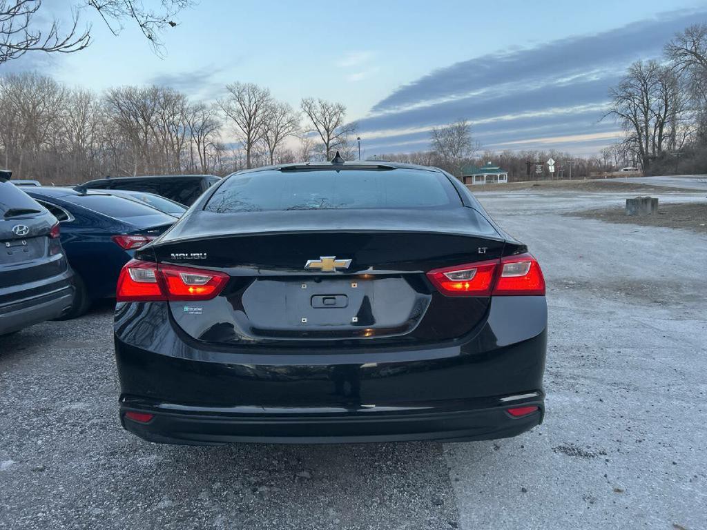 2018 Chevrolet Malibu Image 5