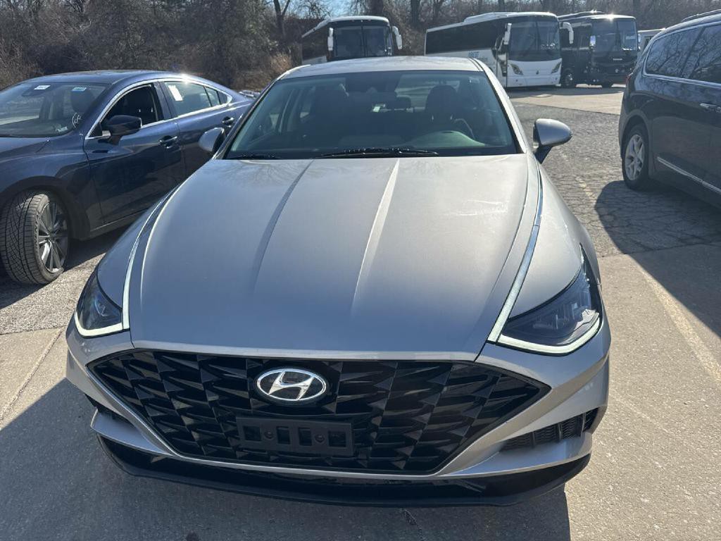 2021 Hyundai Sonata Image 2