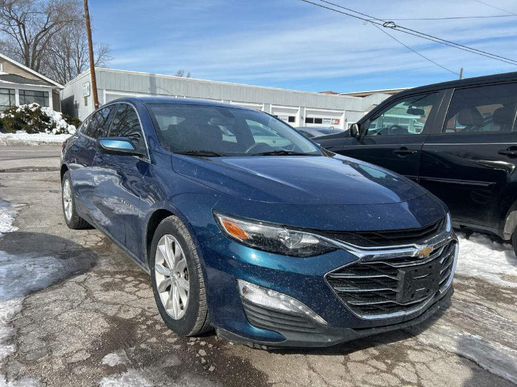 2019 Chevrolet Malibu Image 2