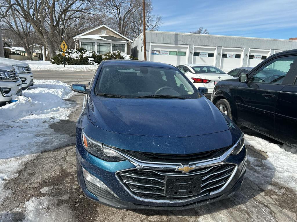 2019 Chevrolet Malibu Image 3