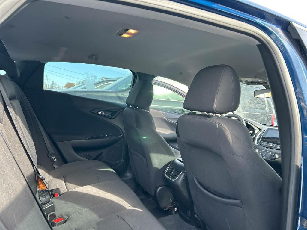 2019 Chevrolet Malibu Image 8