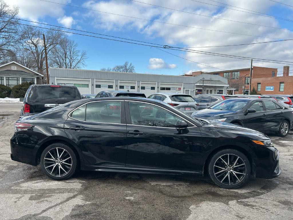 2022 Toyota Camry Image 4